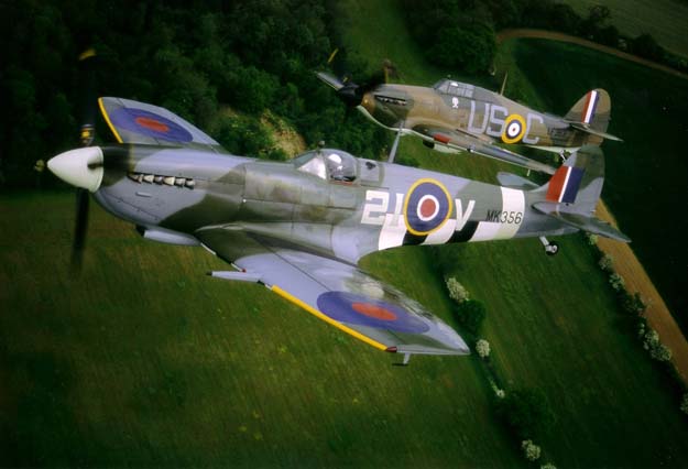 127-raf-battle-of-britain-spitfire-and-hurricane.jpg