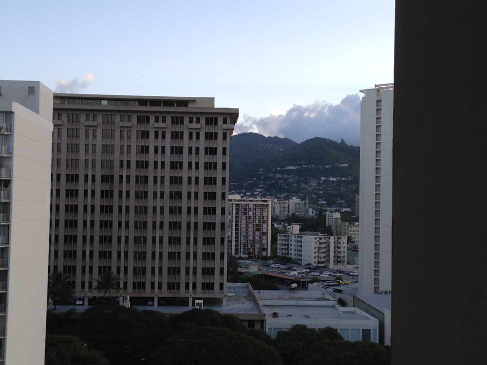 007-view_from_the_room_in_honolulu.jpeg